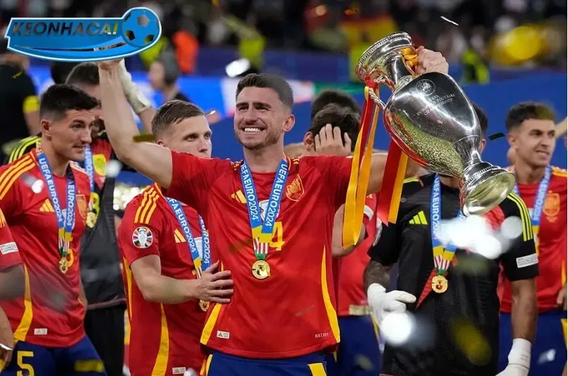 Gia cố hàng thủ bằng tài năng mới cho đội bóng